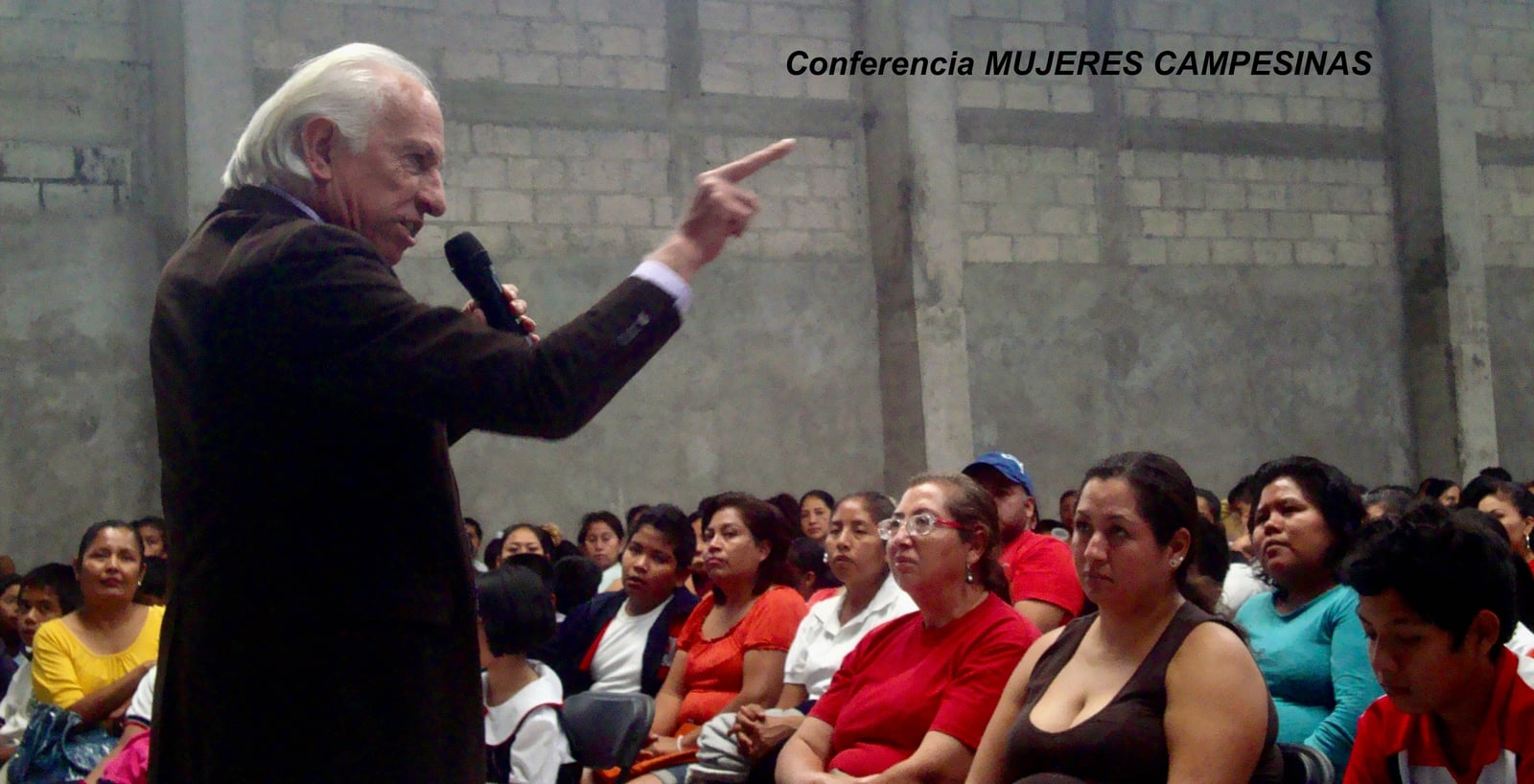 Conferencia mujeres